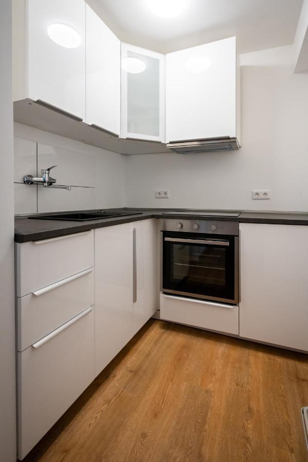 Old Town Apartment 2 Rooms/Baths Düsseldorf Dış mekan fotoğraf