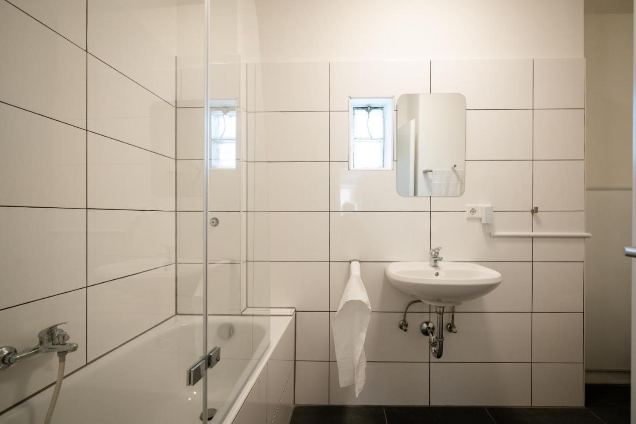 Old Town Apartment 2 Rooms/Baths Düsseldorf Dış mekan fotoğraf